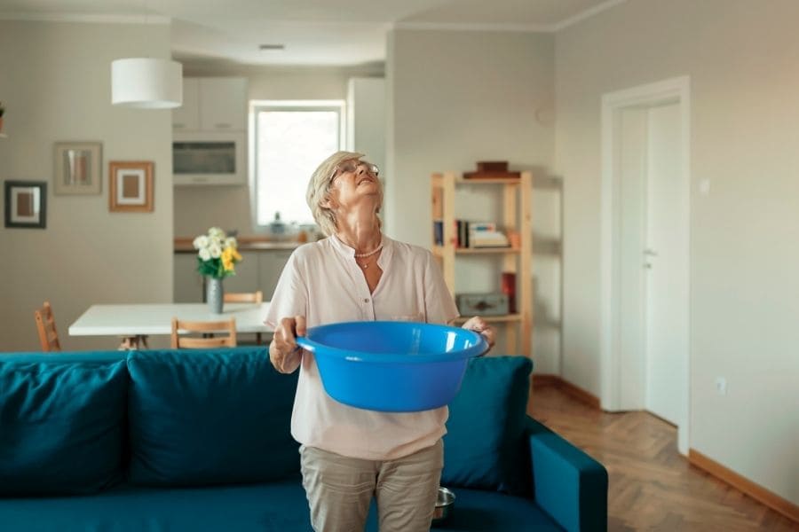 5 spiritual meanings of water leaking in the House: